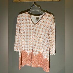 Women's Patterned Top